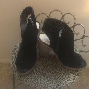Vince Camuto
